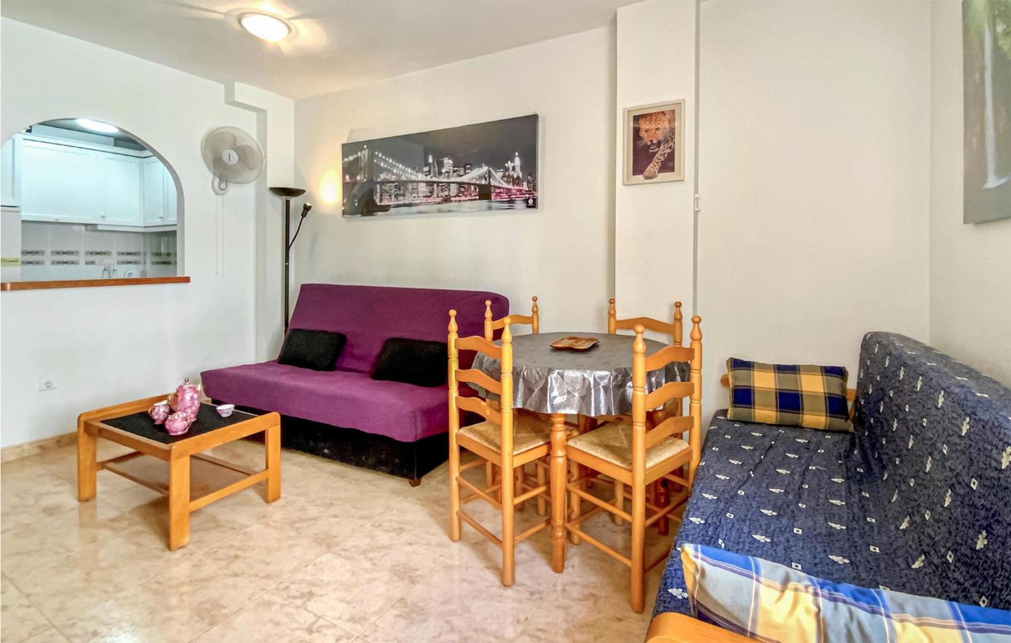 1 Bedroom Pet Friendly Apartment In Торевиеха Екстериор снимка